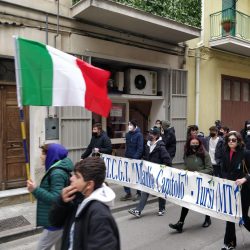 Gli studenti dell’Istituto “M. Capitolo” hanno manifestato per la pace e per dire “basta” alla guerra in Ucraina